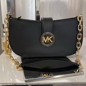 MICHAEL KORS
Carmen Small Shoulder Bag
Black 
NWT